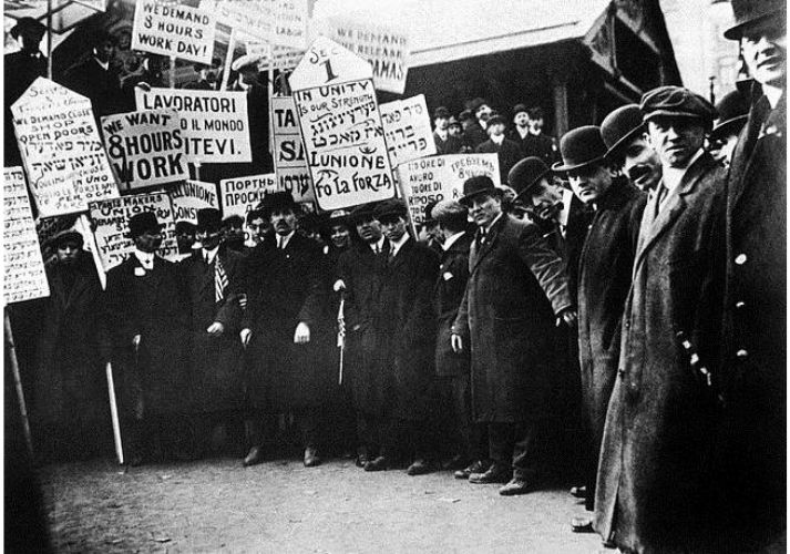 garment workers on strike in New York City, 1913