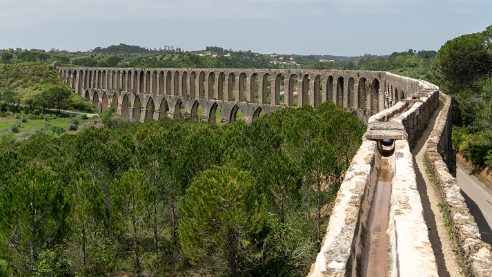 aqueduct trench