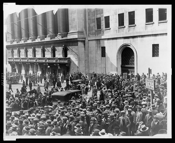 crowd outside the NY Stock Exchange following the 1929 crash