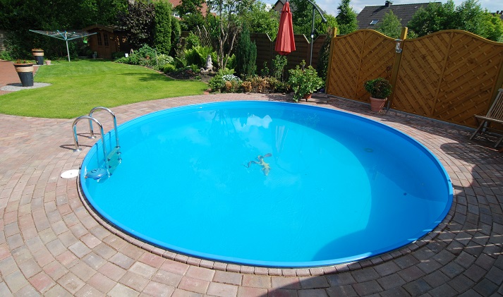circle swimming pool