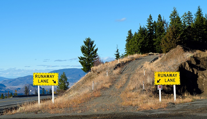 Runaway truck ramp что это